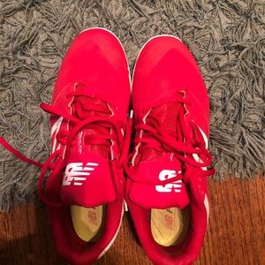 Fast pitch softball cleats